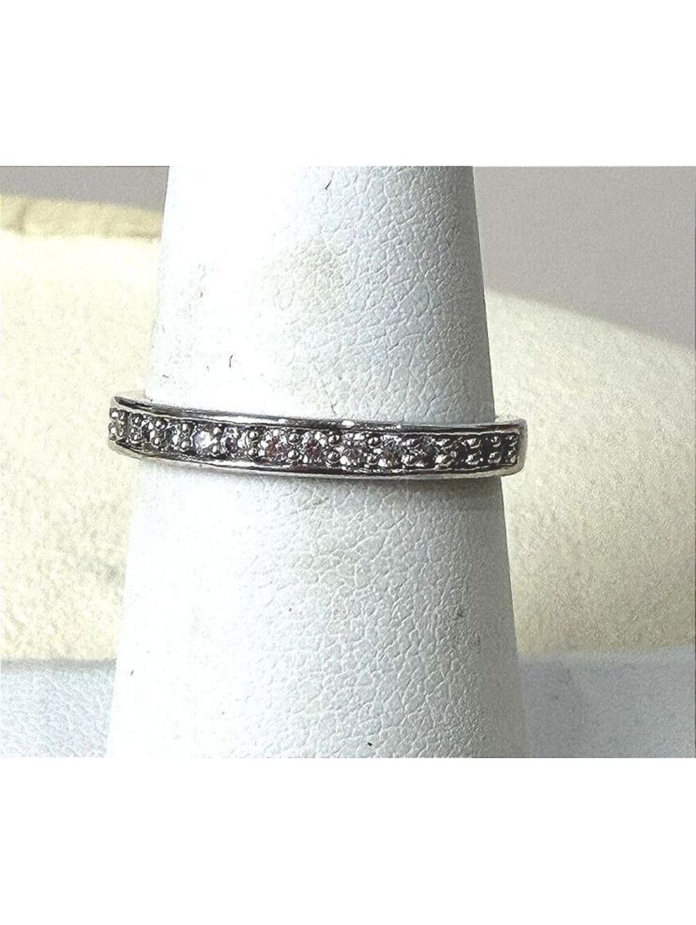 Sterling Silver Band Ring with Embedded Stones Size 7